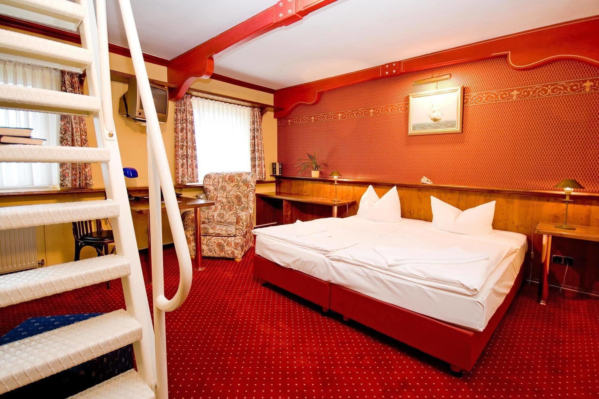 Hotel Nautilus Putbus Bagian luar foto